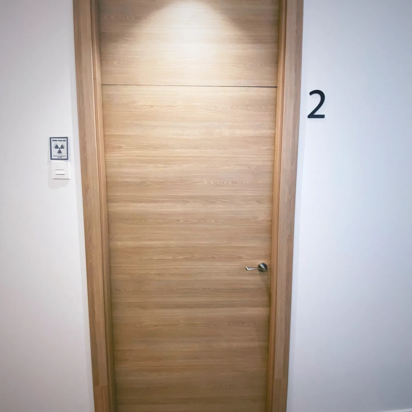 Área de tratamientos clínica dental — reforma comercial Izarte