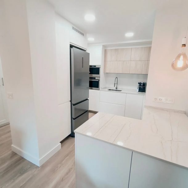 Reforma de vivienda en Las Arenas (Getxo) — acabados premium